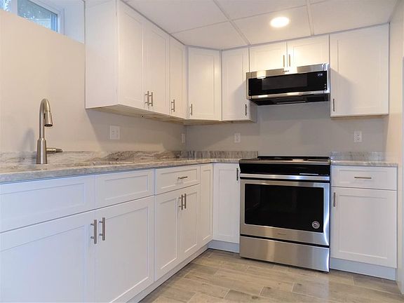 5th image of 115 Fenley St #B