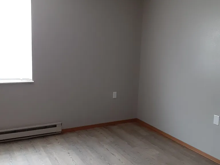 720 Winkler Dr — Photo 5