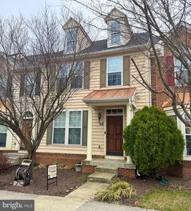 46 Payne St, Charles Town, WV, 25414