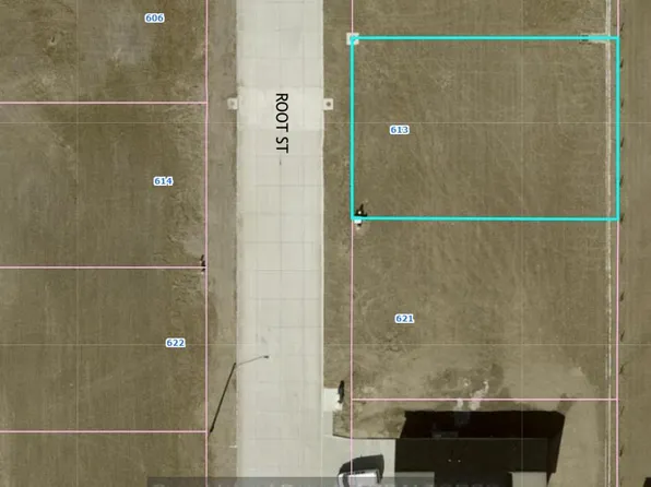 613 Root St, Grand Island, NE 68801