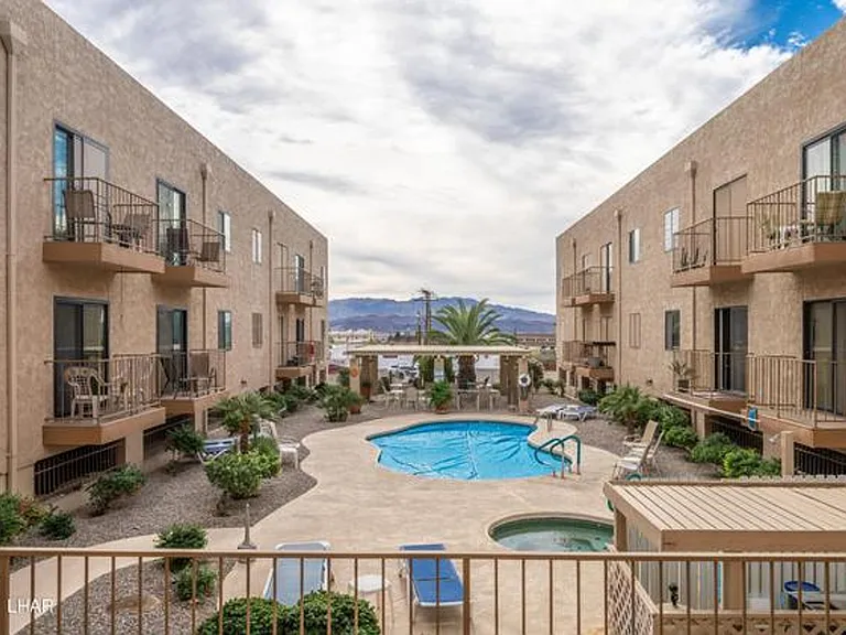 2094 Mesquite Ave #203 — Photo 8