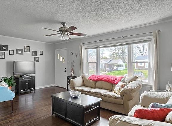 4th image of 245 Saint Maurice Ln