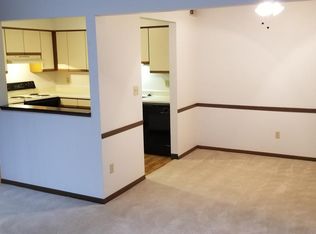 1567 Hampton Knoll Dr, Akron, OH 44313