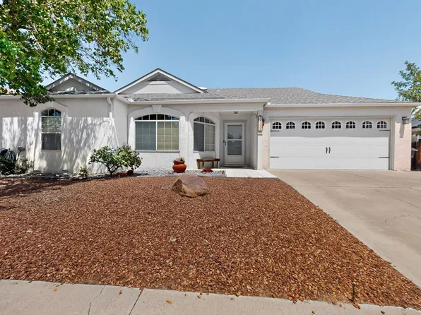 1724 Blueberry Dr NE, Rio Rancho, NM 87144
