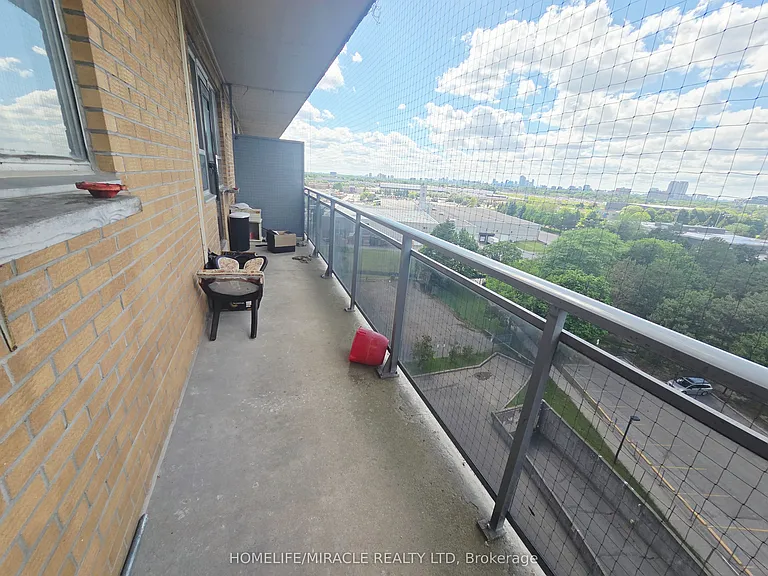100 Dundalk Dr #916 — Photo 11