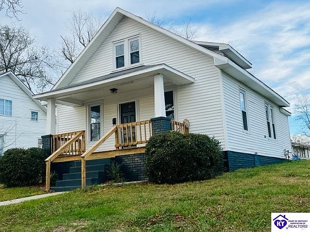 1st image of 110 Riverview St