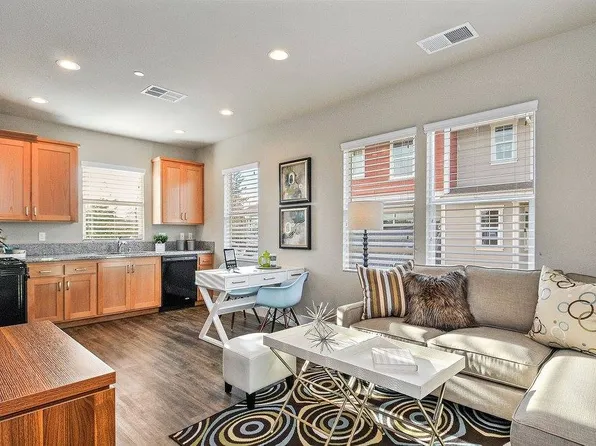 30A Lipton Way, Cotati, CA 94931