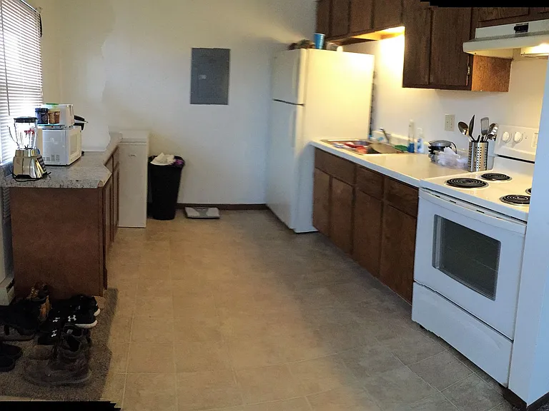 2320 Sessions St — Photo 3
