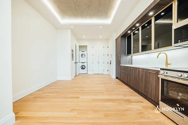 Rented by Nooklyn NYC LLC | media 91