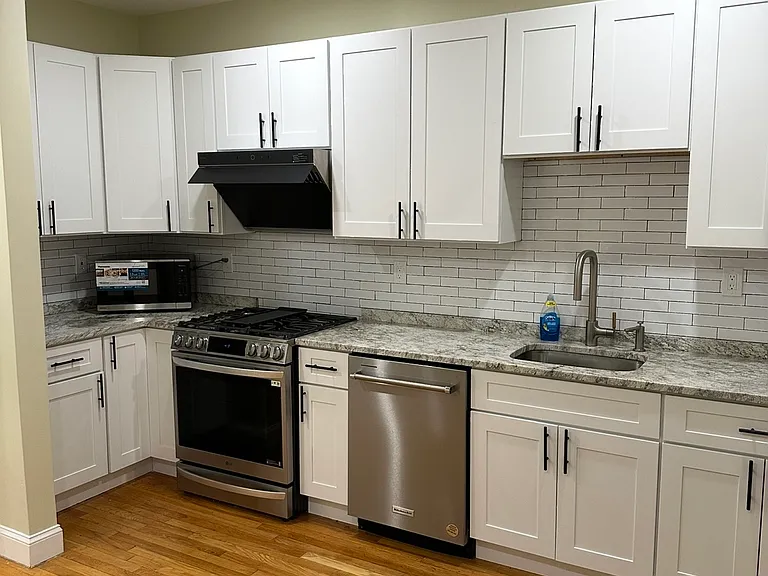 49 Van Reipen Ave #2 — Photo 3