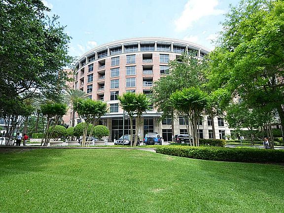 2nd image of 1901 Post Oak Blvd APT 2608