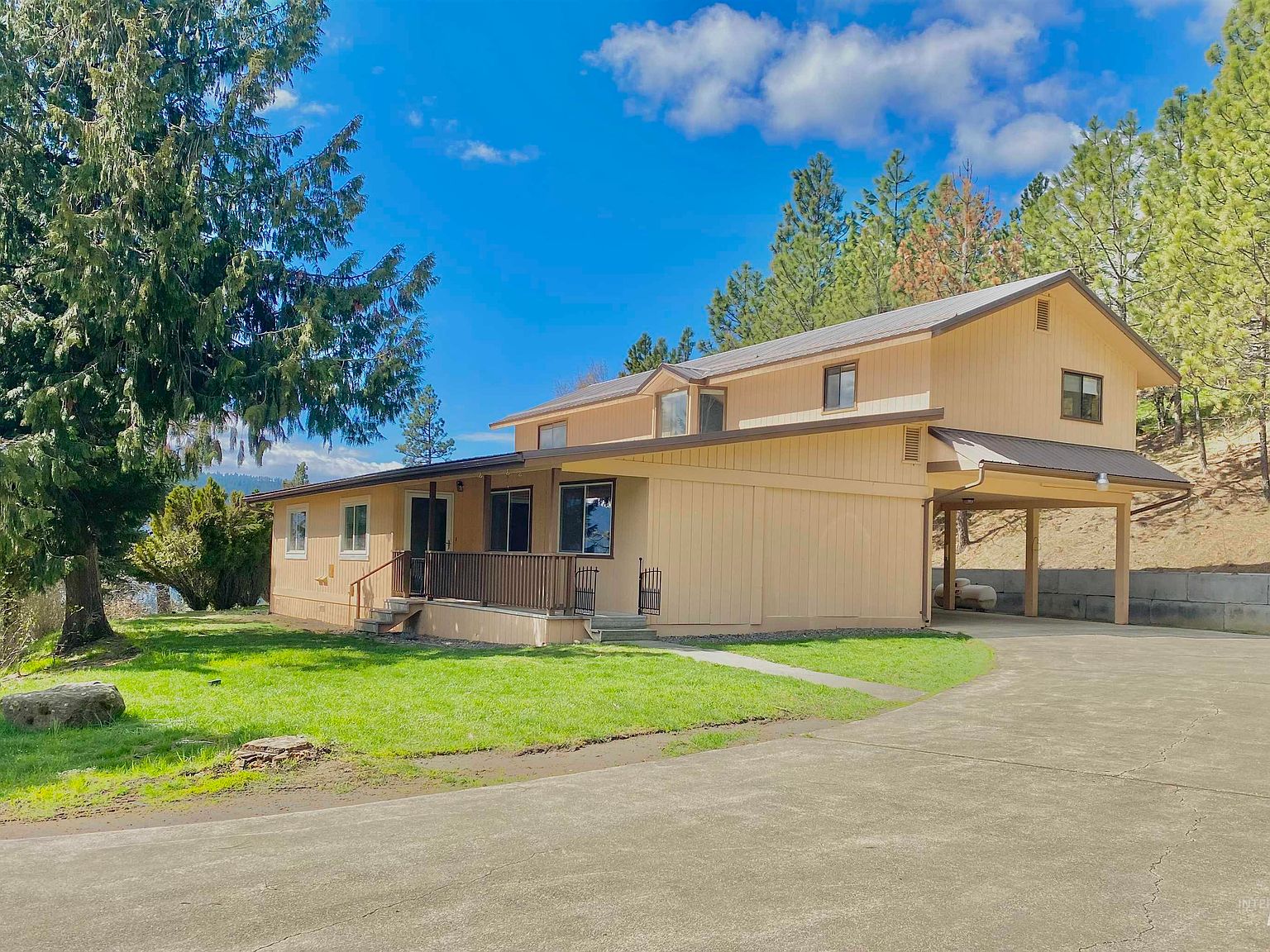 870 Sunnyside Bench Rd, Lenore, ID 83541 | Zillow