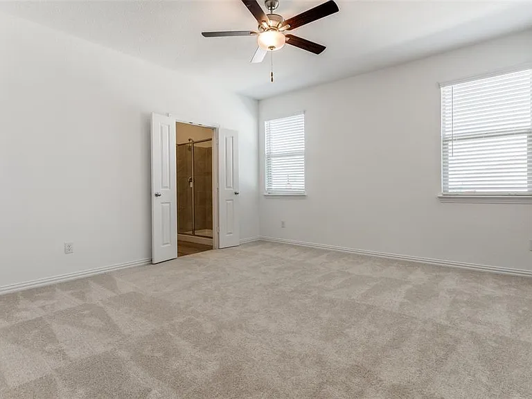 1213 Blue Spring Dr — Photo 7