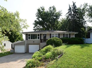 1213 N 89th St, Omaha, NE 68114