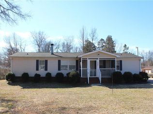 125 Sunset Dr, Lexington, NC 27295