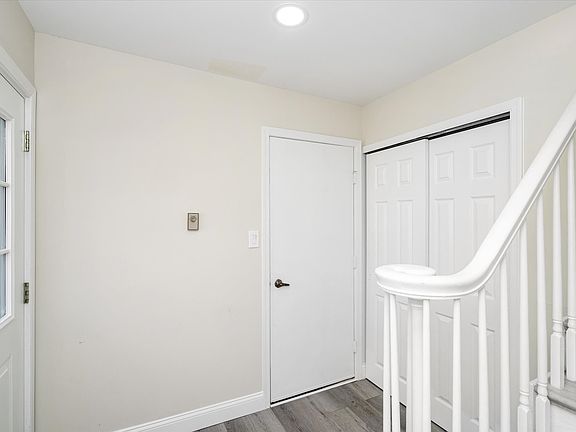 Entrance from private entrance or from the garage.
