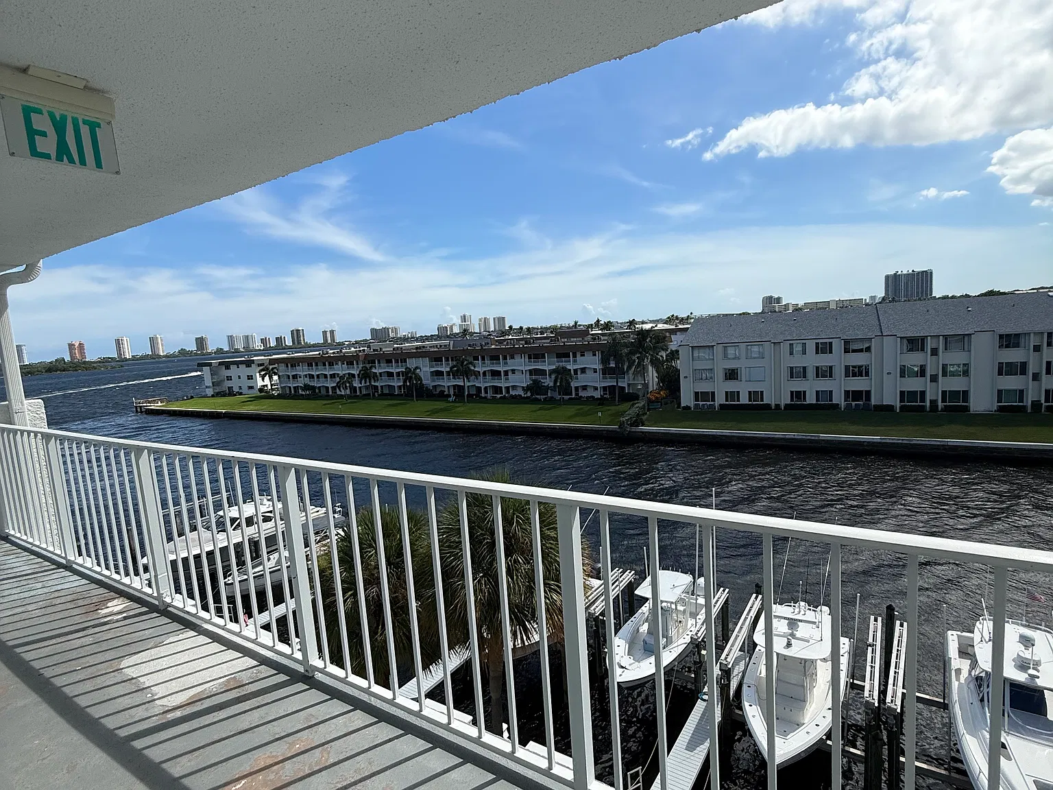 1 bed, 720 sqft, $2,100 — Photo 1