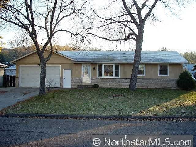 1st image of 1830 Barry Dr