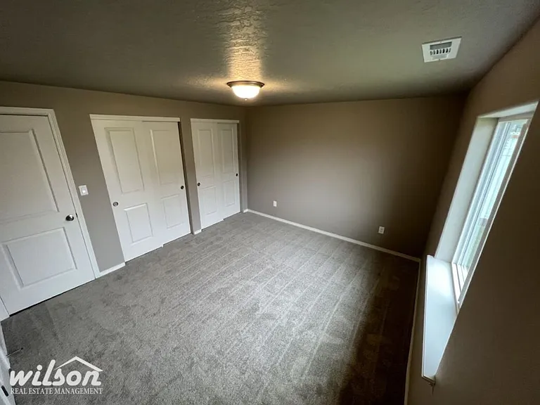 6114 Crown Crest Ave — Photo 8