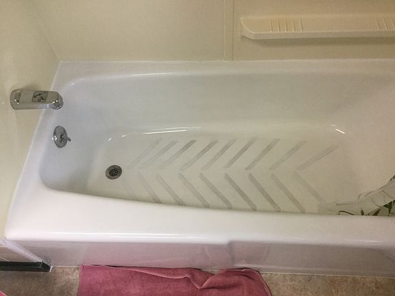 Full tub, I fit at 6‘3” 250#