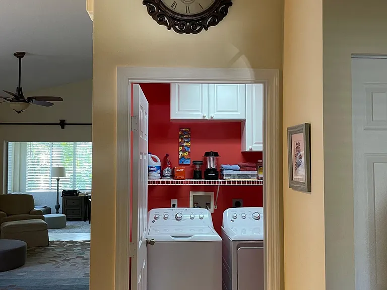 7916 SE Sugar Pines Way — Photo 8