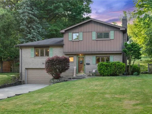 3499 Ashland Dr, Bethel Park, PA 15102