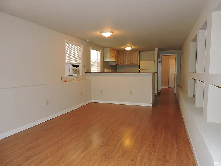 1221 F St #BASEMENT — Photo 2