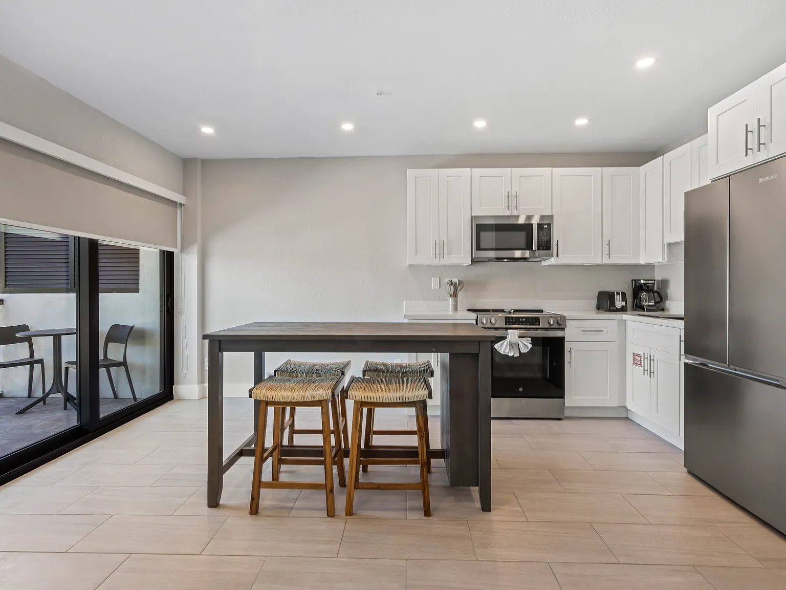 1 bed, $3,050 — Photo 2