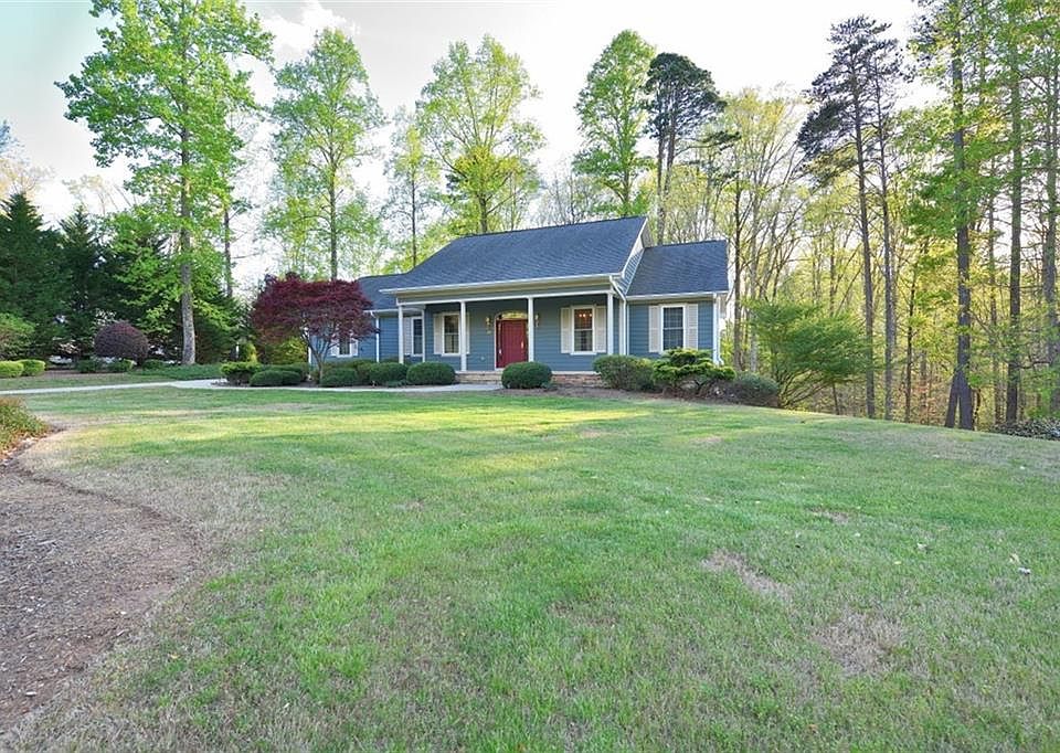 1st image of 107 Shelter Cove Dr