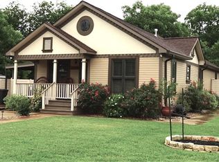 1009 Ewing St, Brenham, TX 77833
