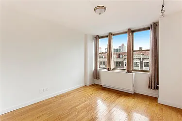 Rented by The Hollingsworth Group