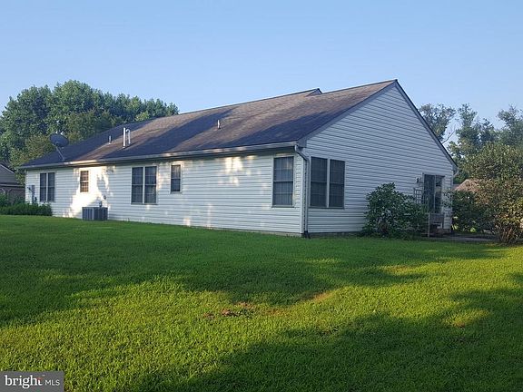 4th image of 33 Stonewyck Hill Rd