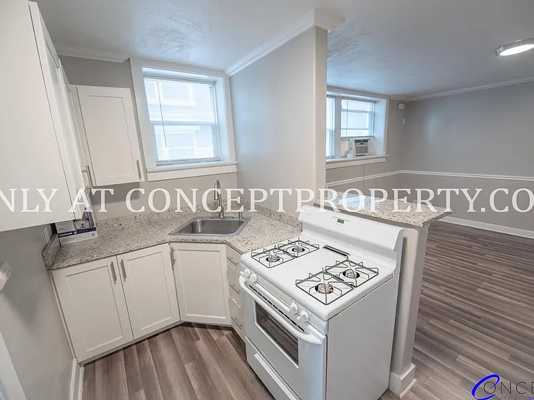 East Cliff — Photo 105