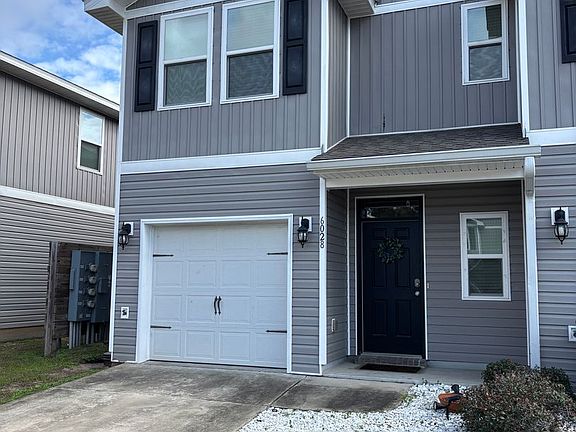 2nd image of 6028 Royal Port Ct