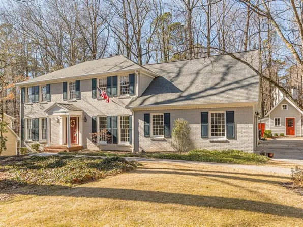 1611 Bryn Mawr Cir, Marietta, GA 30068