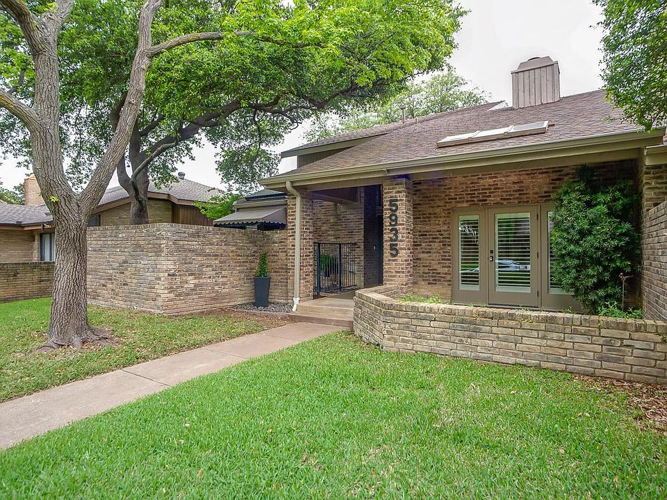 Front of 5935 Glen Heather