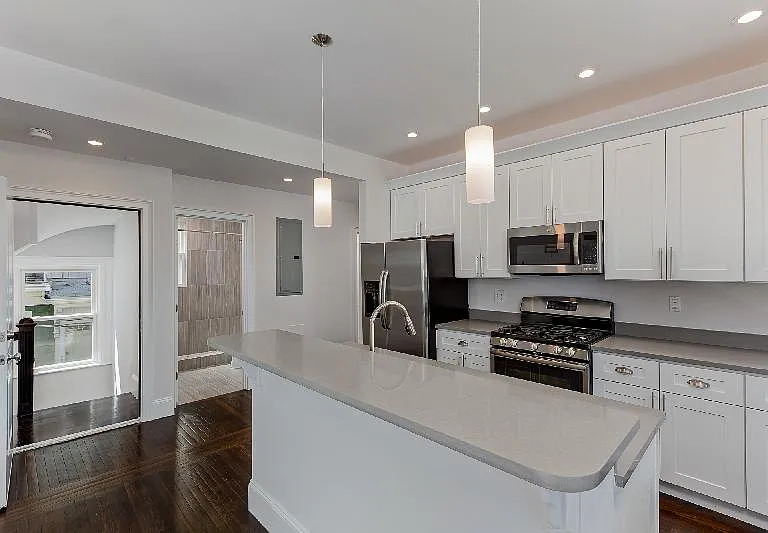 9 Oswald St #2 — Photo 8