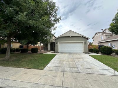 3177 Brickfield Avenue, Tulare, CA, 93274