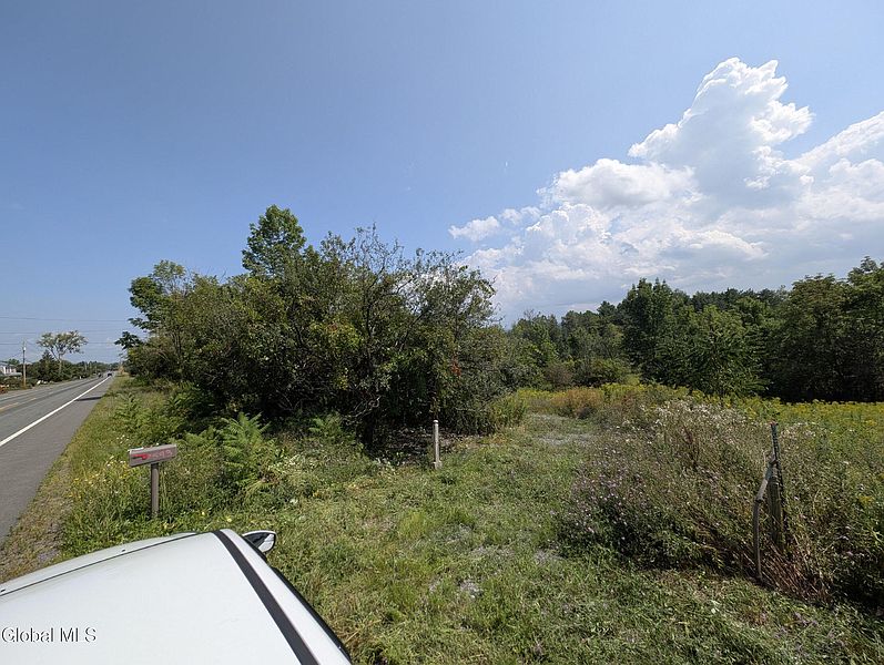3rd image of 7593 Western Turnpike