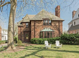 16623 Fernway Rd, Shaker Heights, OH 44120