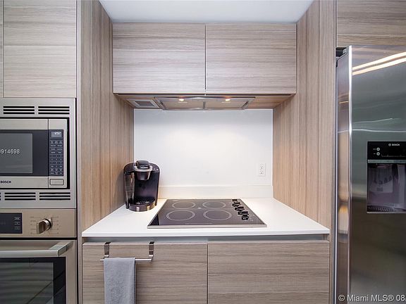 5th image of 6620 Indian Creek Dr #107
