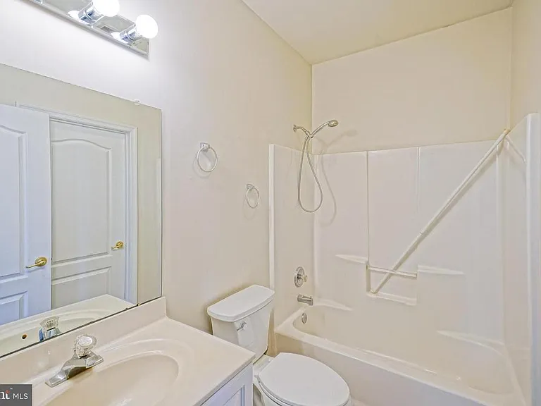 34383 Summerlyn Dr #111 — Photo 7