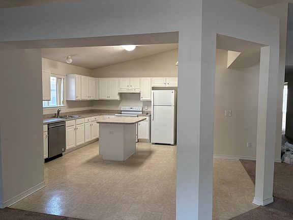 5th image of 5768 Charlene Dr