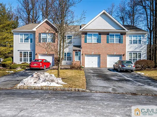 302 Somerset Ct, Princeton, NJ 08540