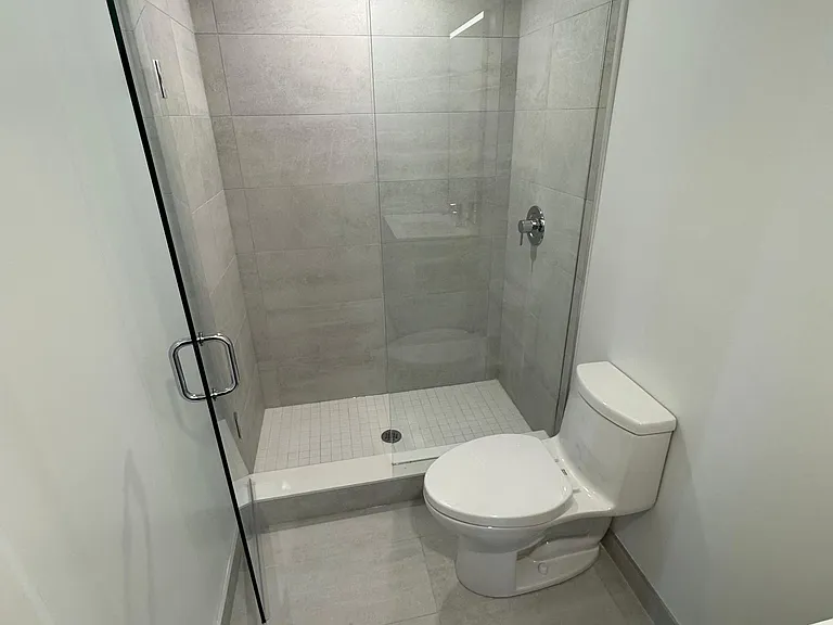28 Eastern Ave S #417 — Photo 9