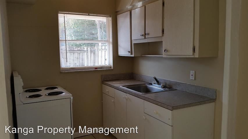 2nd image of 1217 S N St APT 4