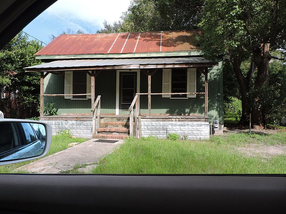 1st image of 411 West St