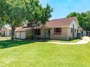 224 NE Murphy Rd, Burleson, TX 76028
