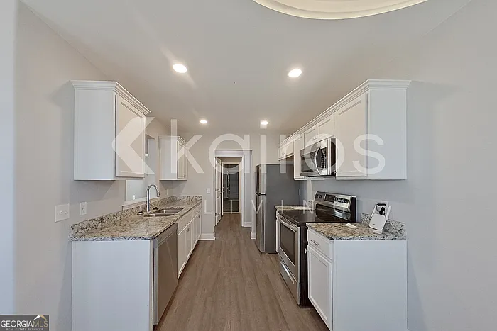 228 Western Red Cedar Dr — Photo 8