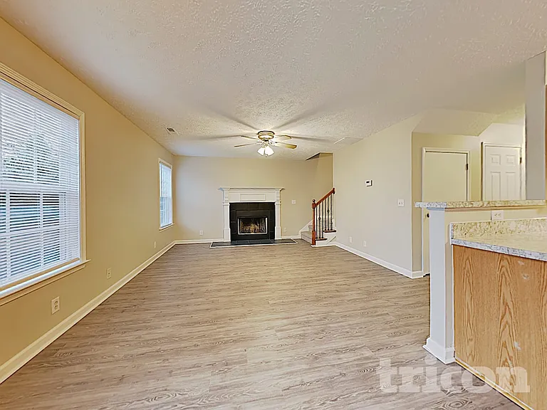 1256 Lasalle Dr — Photo 3